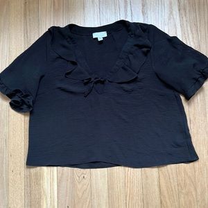 Topshop vneck ruffle blouse. Women’s 8